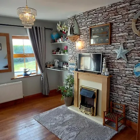 A New U Country Cottage B&B Valentia Island בית נופש *