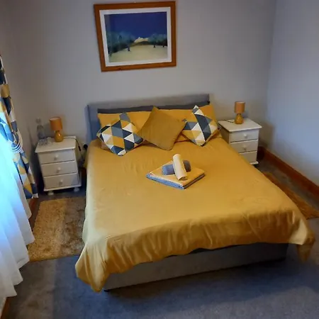 A New U Country Cottage B&B Valentia Island
