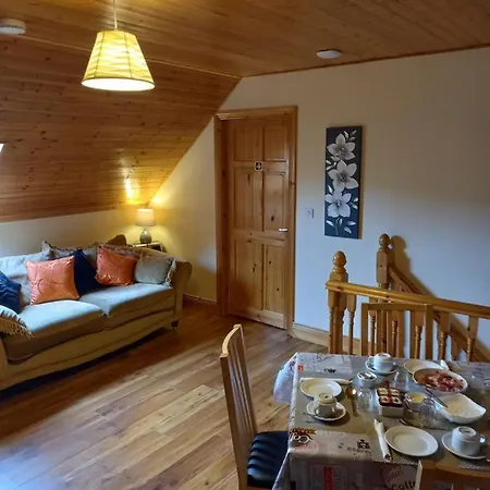 A New U Country Cottage B&B Valentia Island *