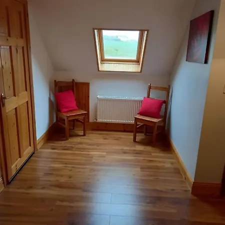 A New U Country Cottage B&B Valentia Island ולנטיה איילנד